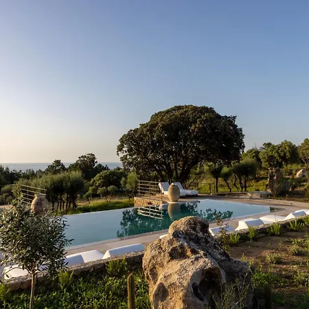 Hotel Les Paillers De Bodri - Vue Et Piscine - Adults Only *