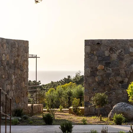 Les Paillers De Bodri - Vue Et Piscine - Adults Only Отель
